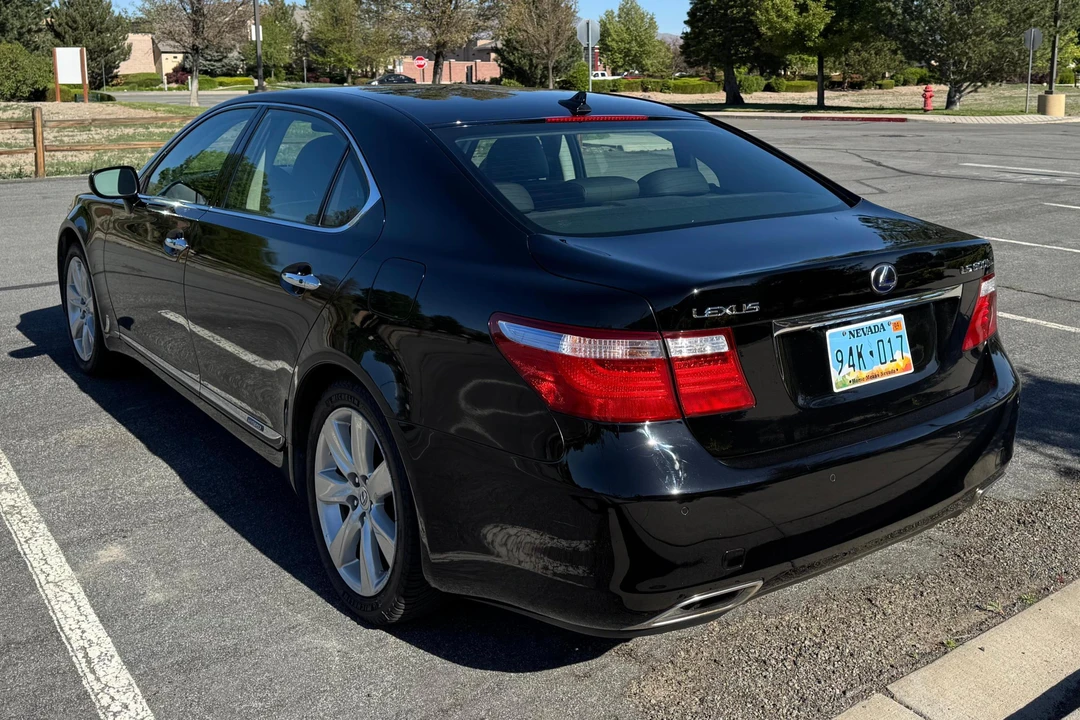 2008 Lexus LS 4th Gen - Image 5 of 31