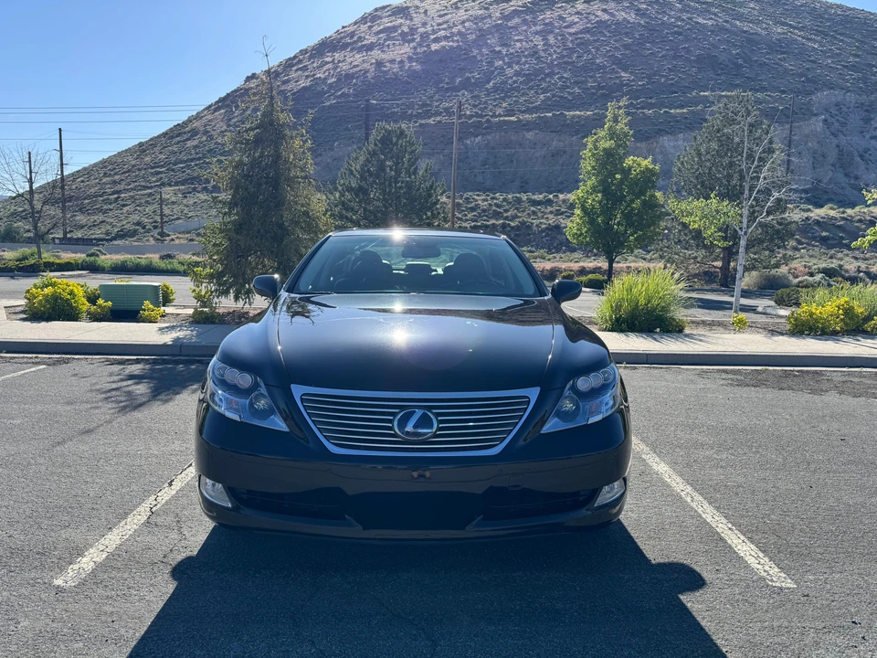 2008 Lexus LS 4th Gen - Image 6 of 31
