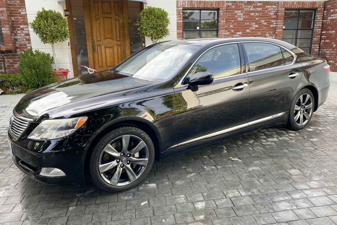 2008 Lexus LS 4th Gen - Image 3 of 6