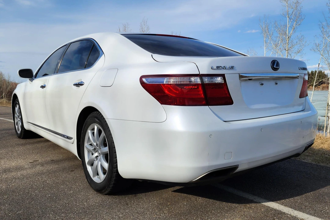 2008 Lexus LS 4th Gen - Image 4 of 31
