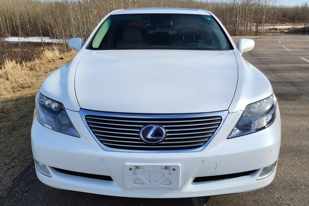 2008 Lexus LS 4th Gen - Image 2 of 31