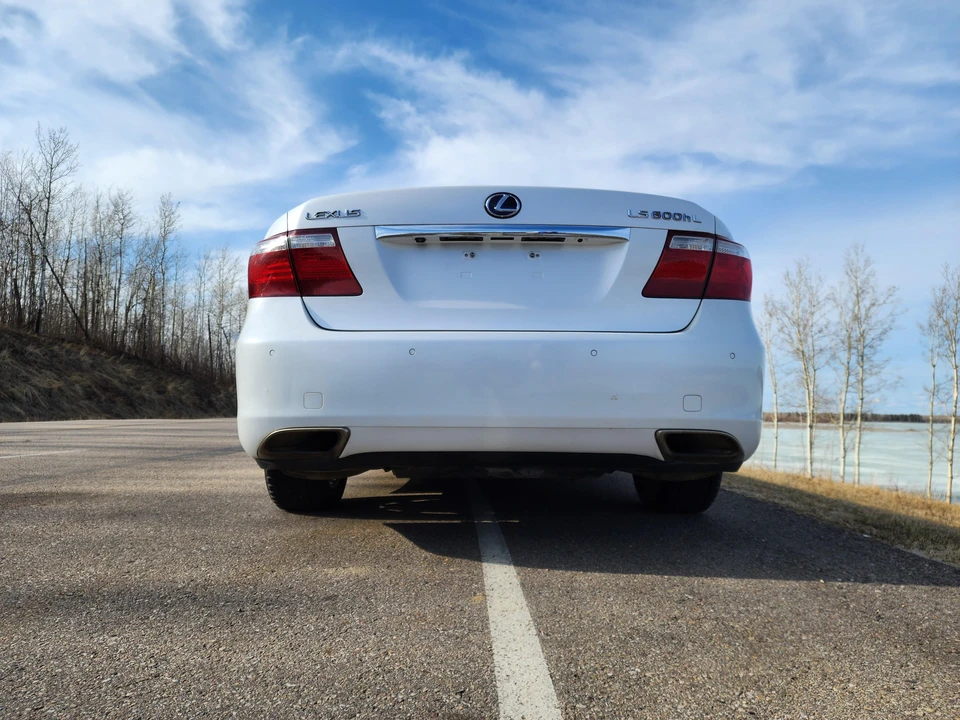2008 Lexus LS 4th Gen - Image 19 of 31