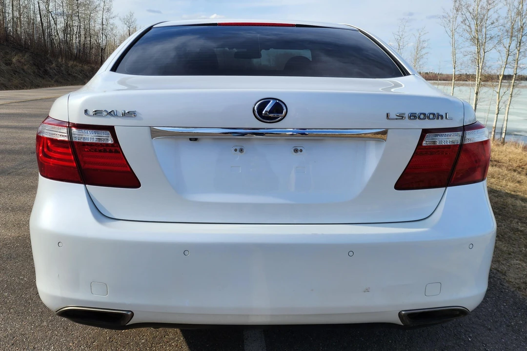 2008 Lexus LS 4th Gen - Image 5 of 31