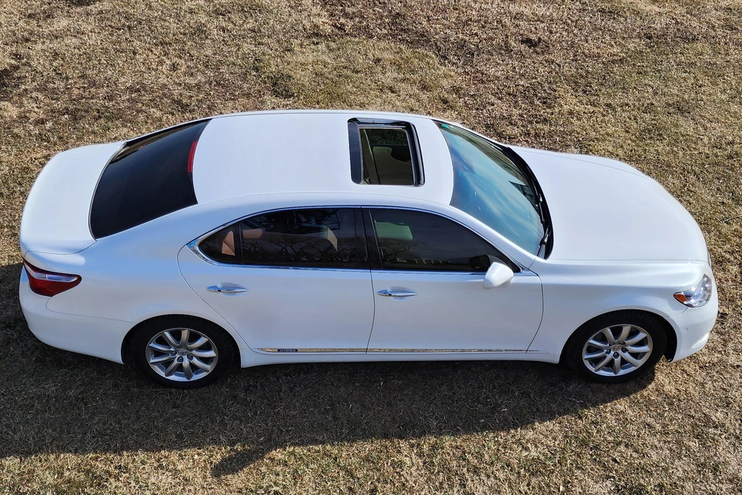 2008 Lexus LS 4th Gen - Image 3 of 31