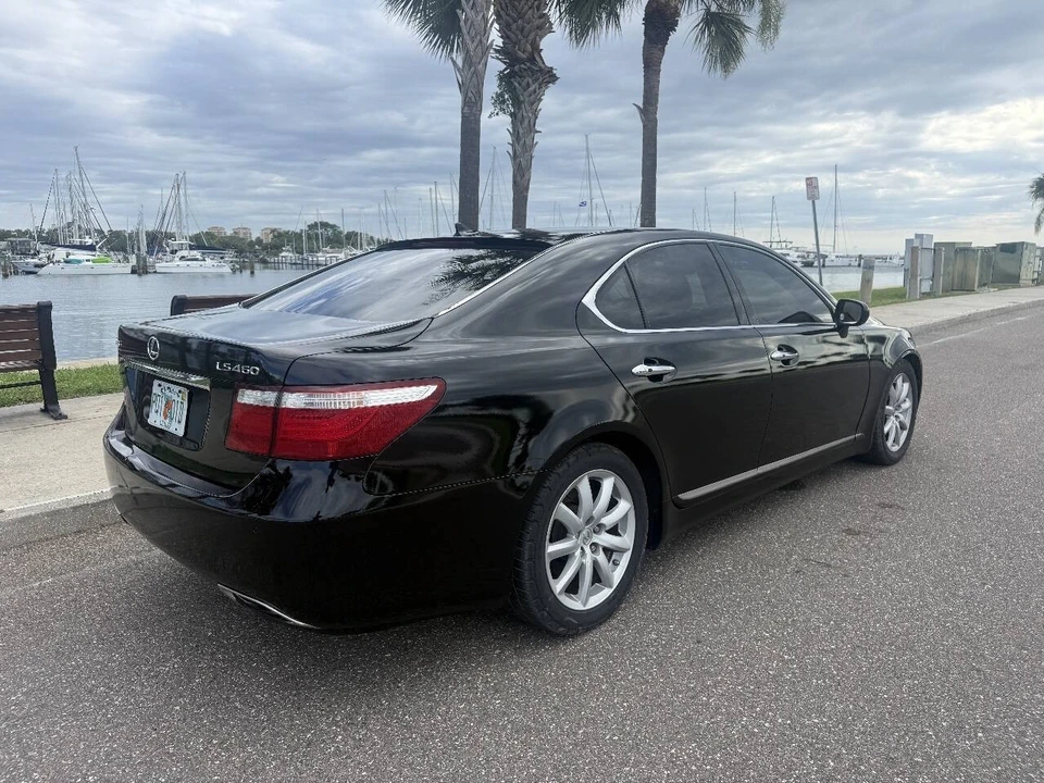 2008 Lexus LS 4th Gen - Image 10 of 31