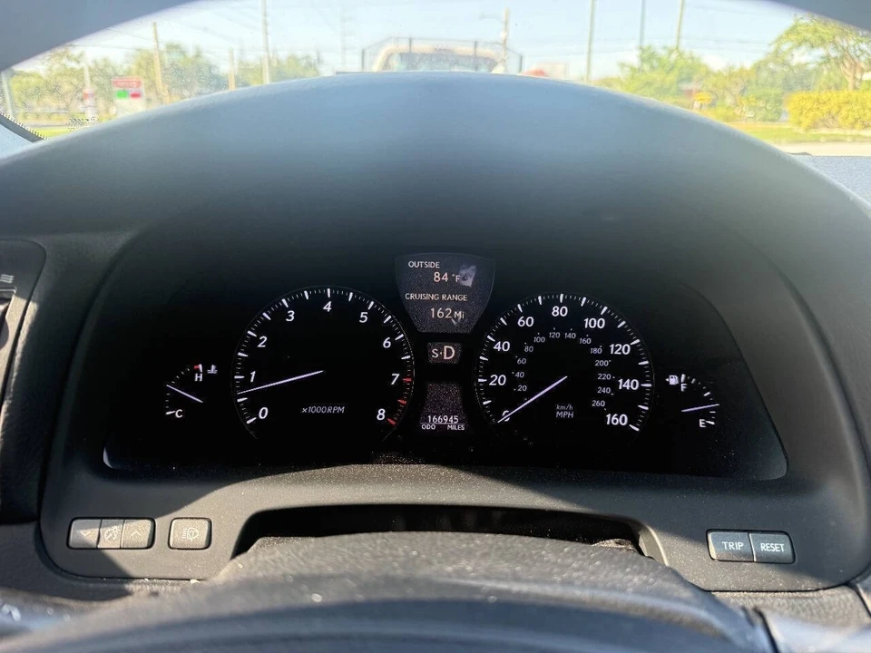 2008 Lexus LS 4th Gen - Image 12 of 31