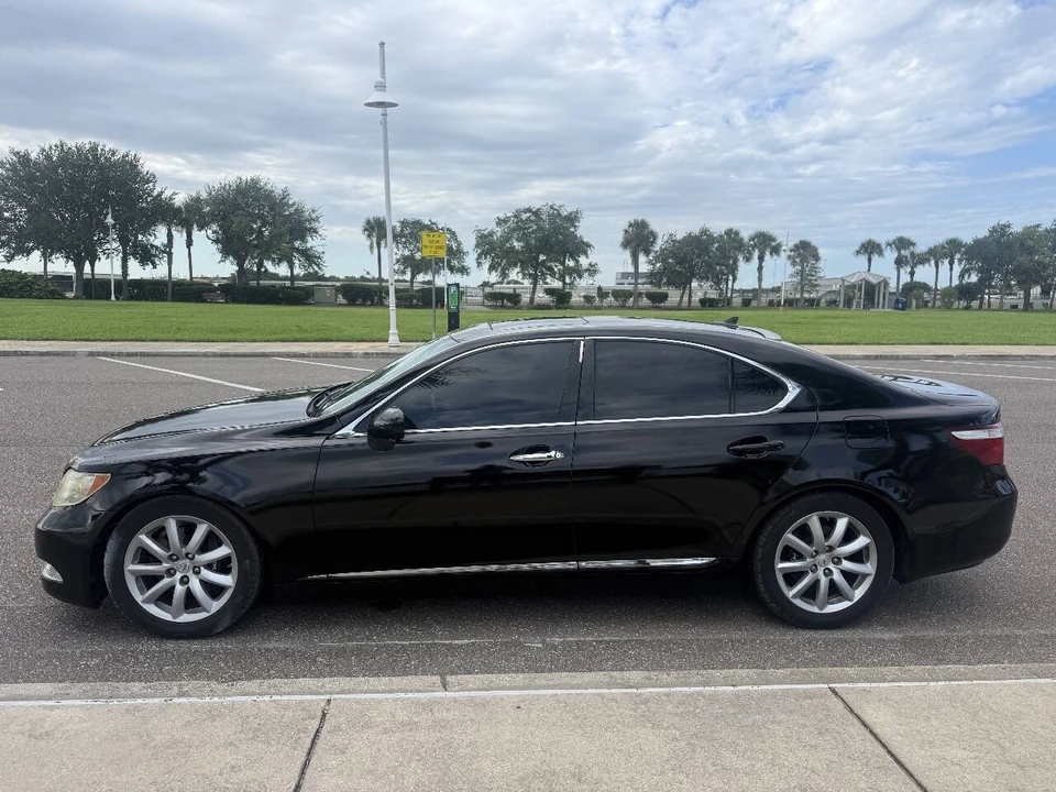 2008 Lexus LS 4th Gen - Image 7 of 31