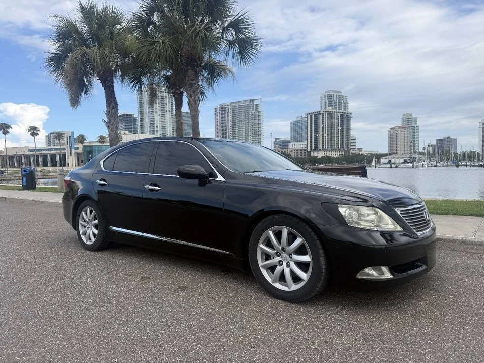2008 Lexus LS 4th Gen - Image 2 of 31