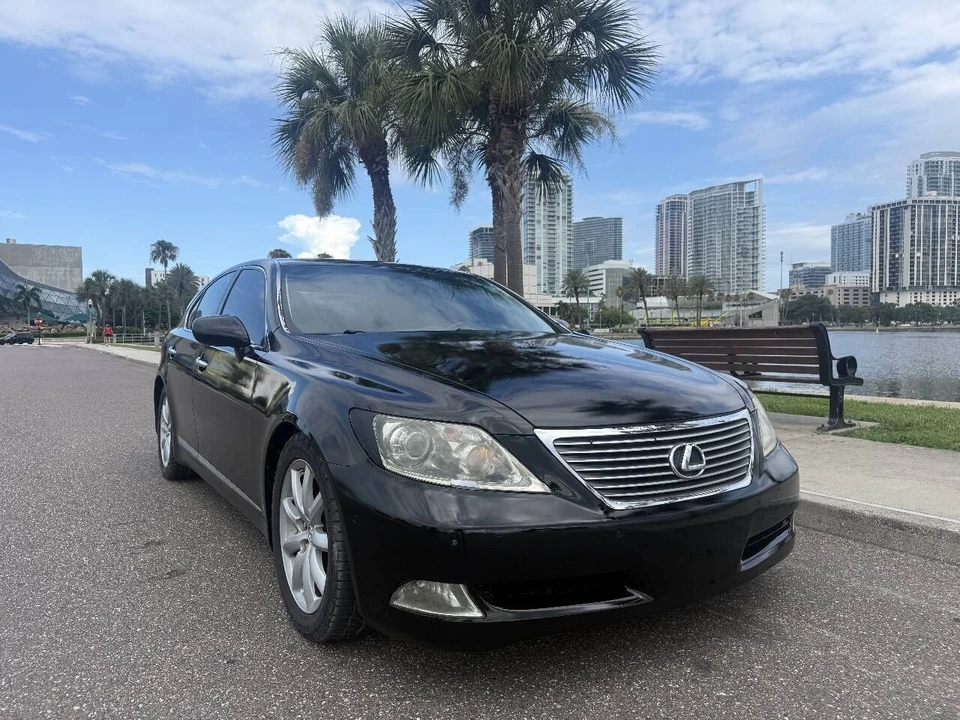2008 Lexus LS 4th Gen - Image 3 of 31