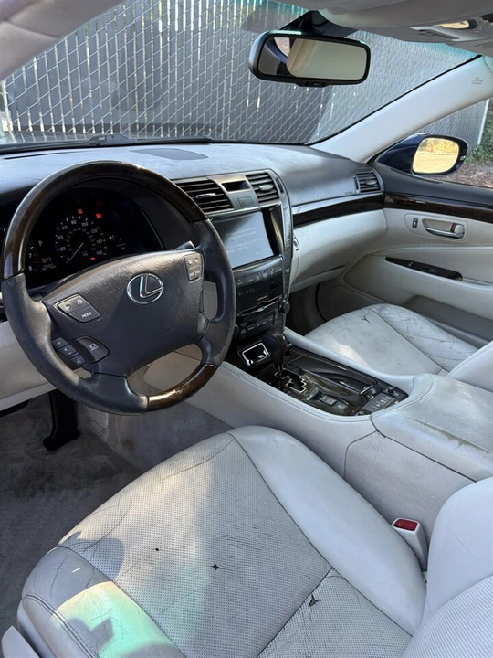 2008 Lexus LS 4th Gen - Image 9 of 12