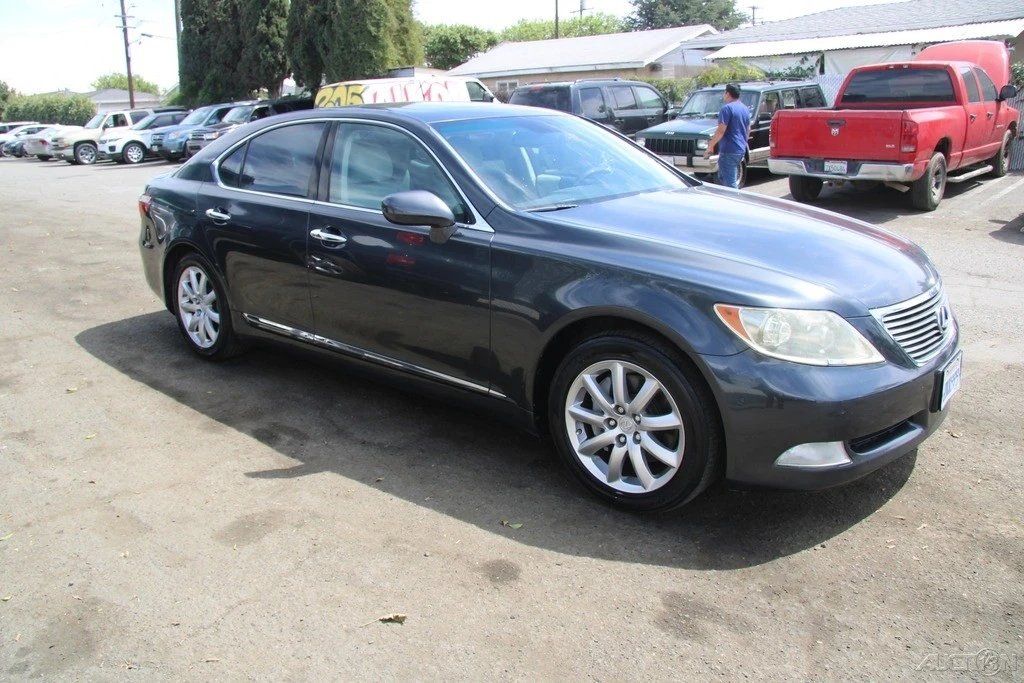 2008 Lexus LS 4th Gen - Image 9 of 21