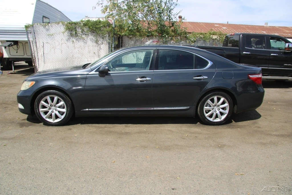 2008 Lexus LS 4th Gen - Image 3 of 21