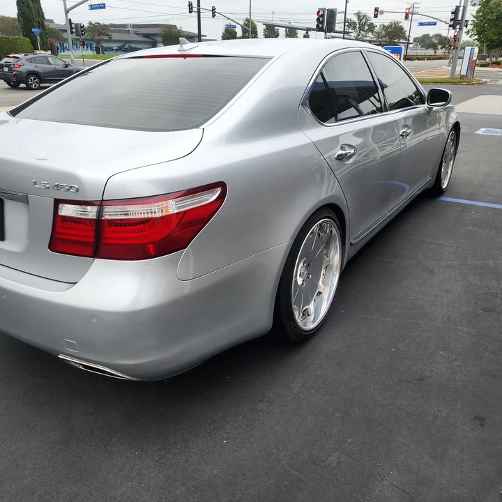 2008 Lexus LS 4th Gen - Image 4 of 9