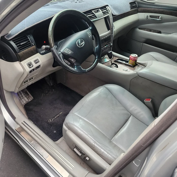 2008 Lexus LS 4th Gen - Image 5 of 9