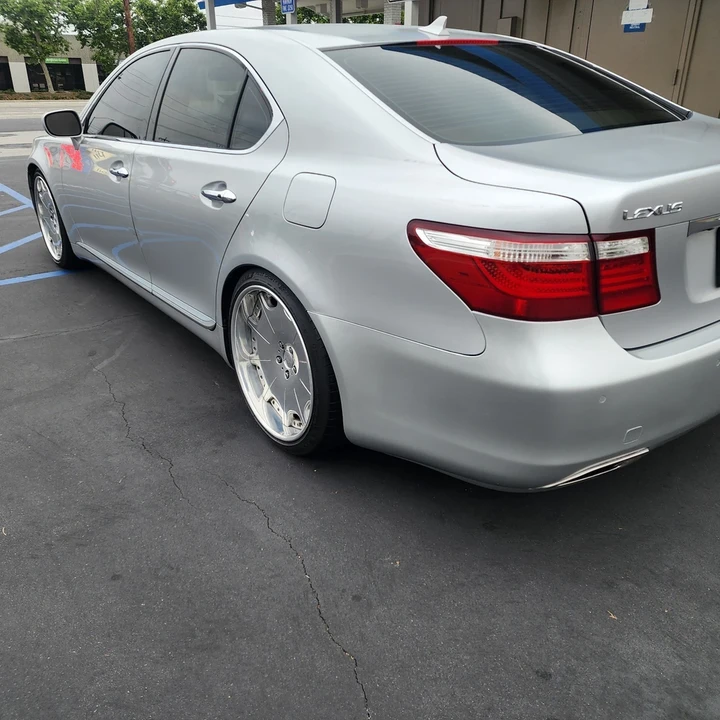 2008 Lexus LS 4th Gen - Image 3 of 9