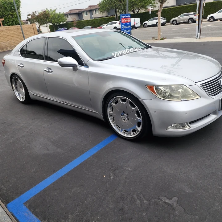 2008 Lexus LS 4th Gen - Image 2 of 9