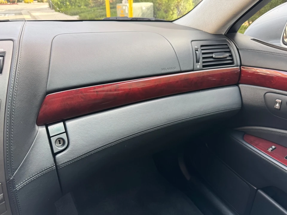 2008 Lexus LS 4th Gen - Image 23 of 31