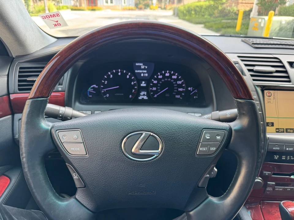 2008 Lexus LS 4th Gen - Image 24 of 31
