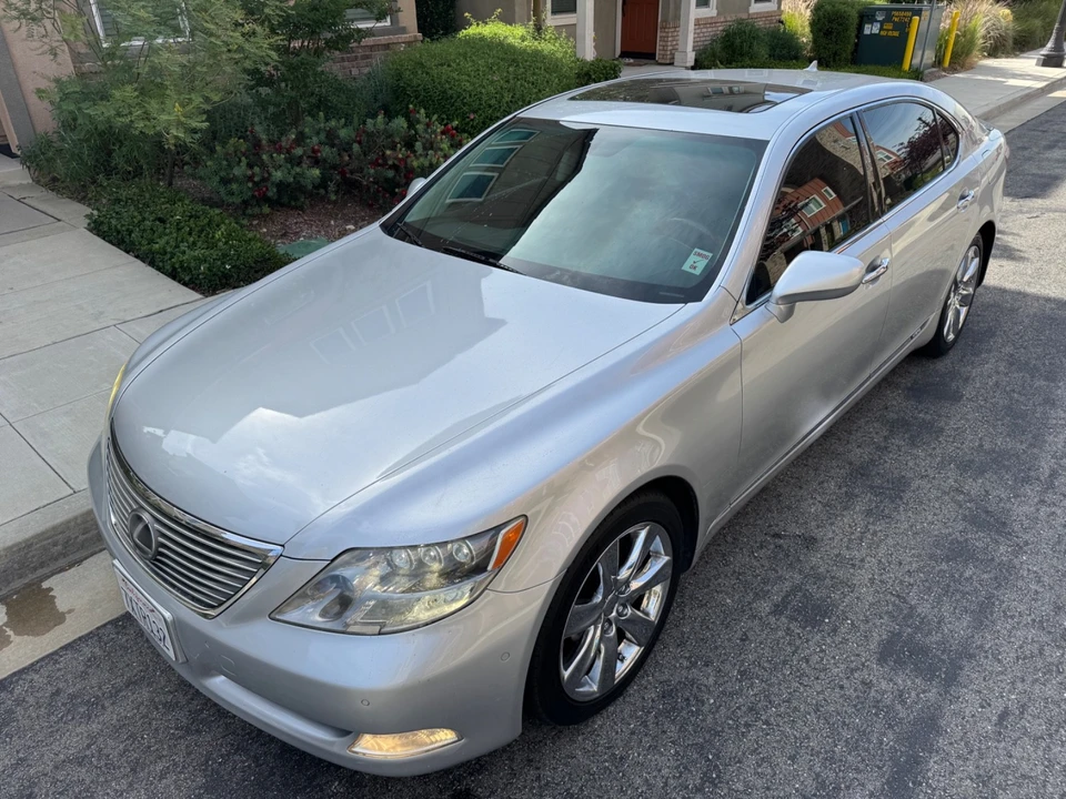 2008 Lexus LS 4th Gen - Image 8 of 31