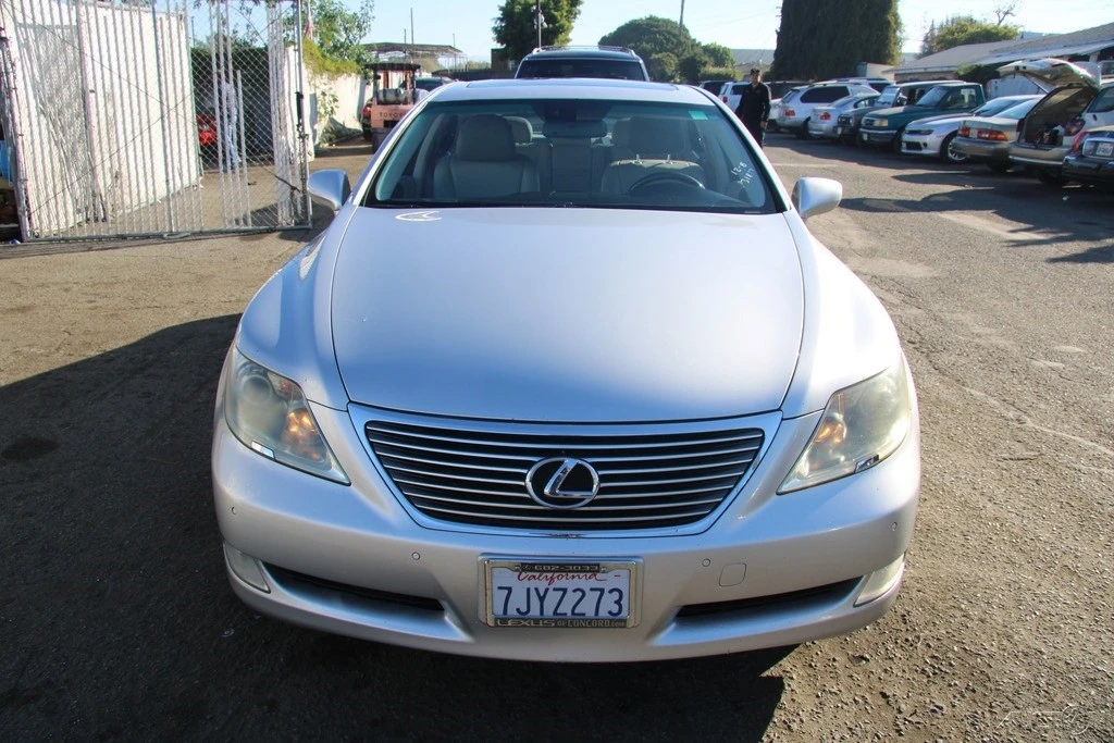 2008 Lexus LS 4th Gen - Image 9 of 21