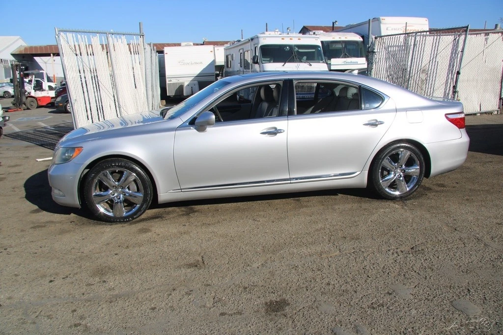 2008 Lexus LS 4th Gen - Image 3 of 21