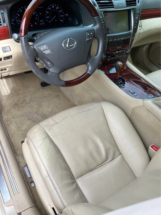 2008 Lexus LS 4th Gen - Image 9 of 12