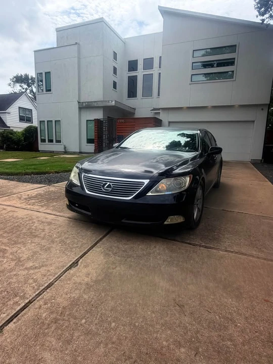 2008 Lexus LS 4th Gen - Image 2 of 6