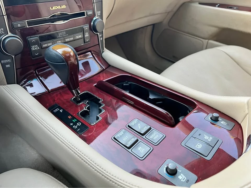 2008 Lexus LS 4th Gen - Image 17 of 20