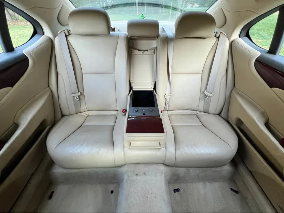 2008 Lexus LS 4th Gen - Image 11 of 20