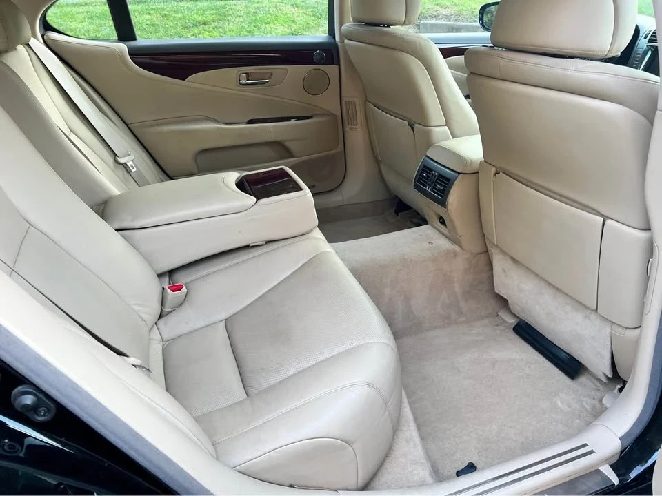 2008 Lexus LS 4th Gen - Image 9 of 20