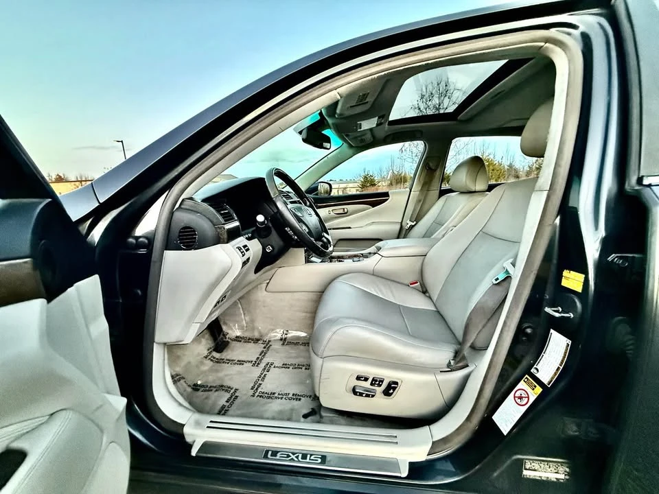 2008 Lexus LS 4th Gen - Image 11 of 19