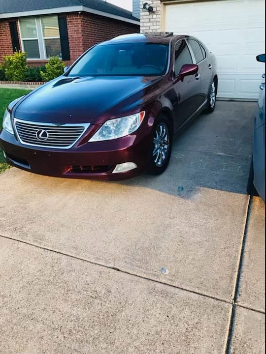 2008 Lexus LS 4th Gen - Image 5 of 10