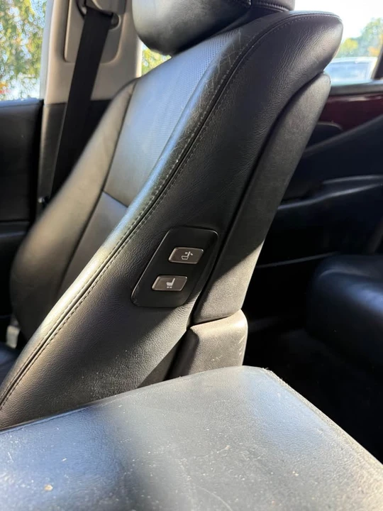 2008 Lexus LS 4th Gen - Image 13 of 14