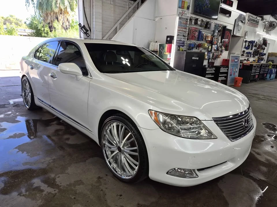 2008 Lexus LS 4th Gen - Image 2 of 3