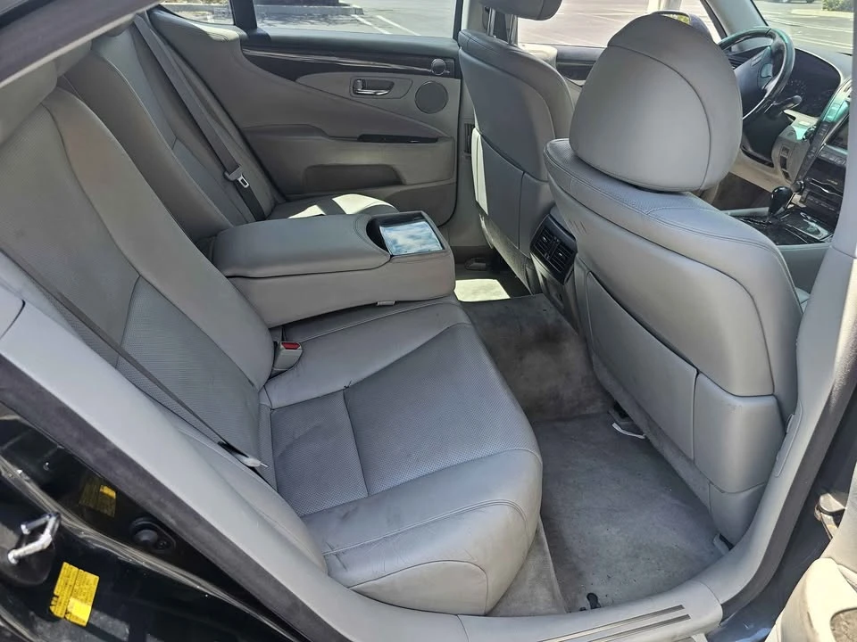 2008 Lexus LS 4th Gen - Image 14 of 15