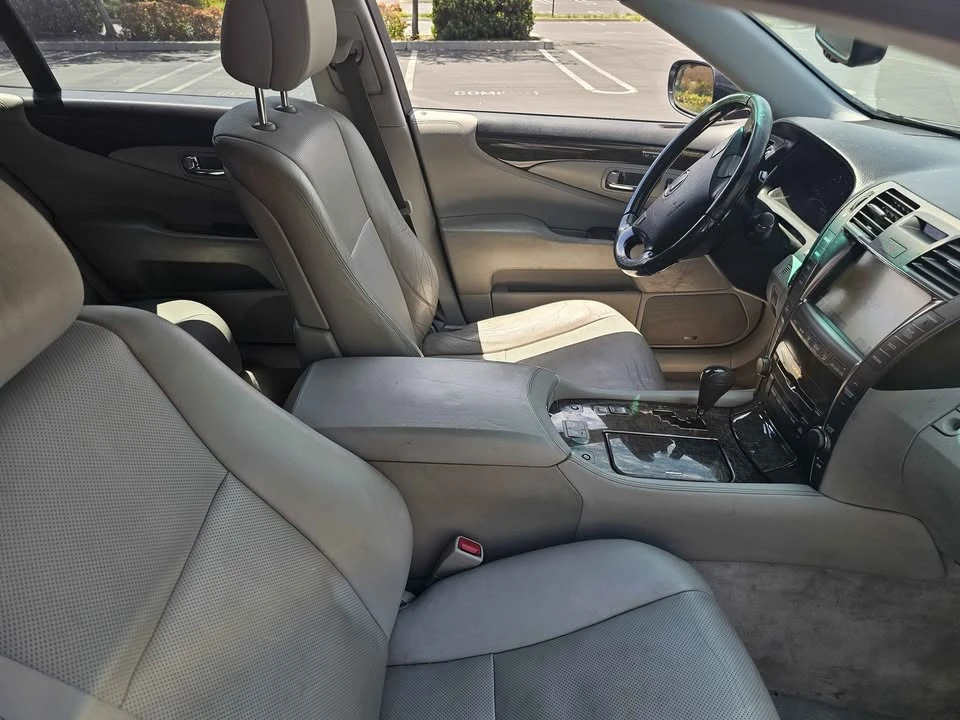 2008 Lexus LS 4th Gen - Image 7 of 15