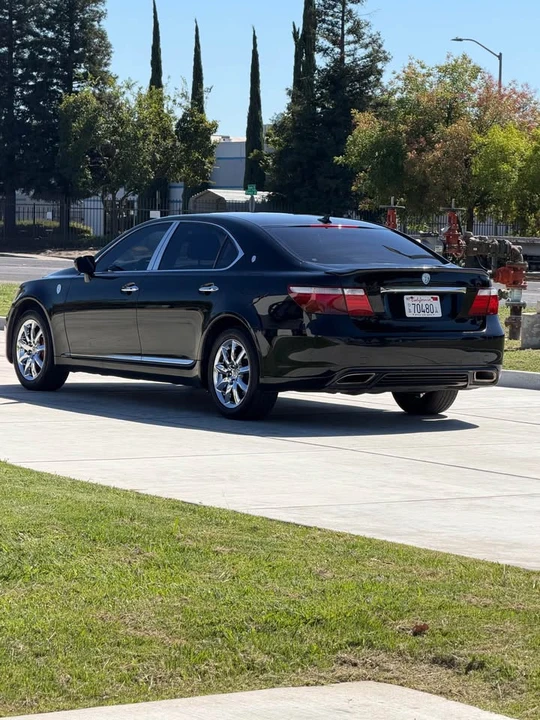 2008 Lexus LS 4th Gen - Image 8 of 20