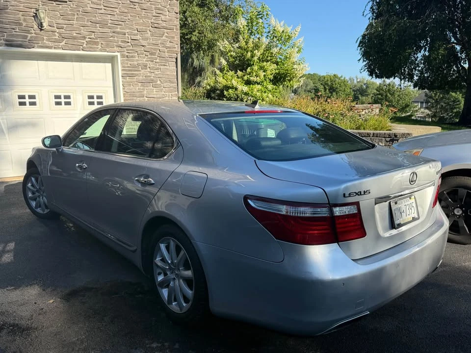 2008 Lexus LS 4th Gen - Image 8 of 14