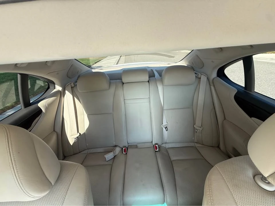 2008 Lexus LS 4th Gen - Image 9 of 11