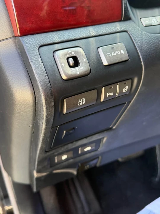 2008 Lexus LS 4th Gen - Image 18 of 20
