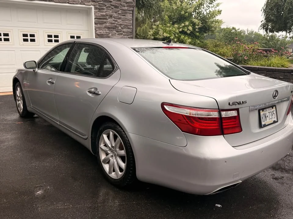 2008 Lexus LS 4th Gen - Image 2 of 14
