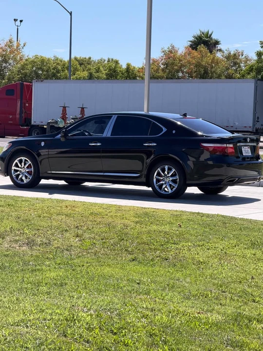 2008 Lexus LS 4th Gen - Image 7 of 20
