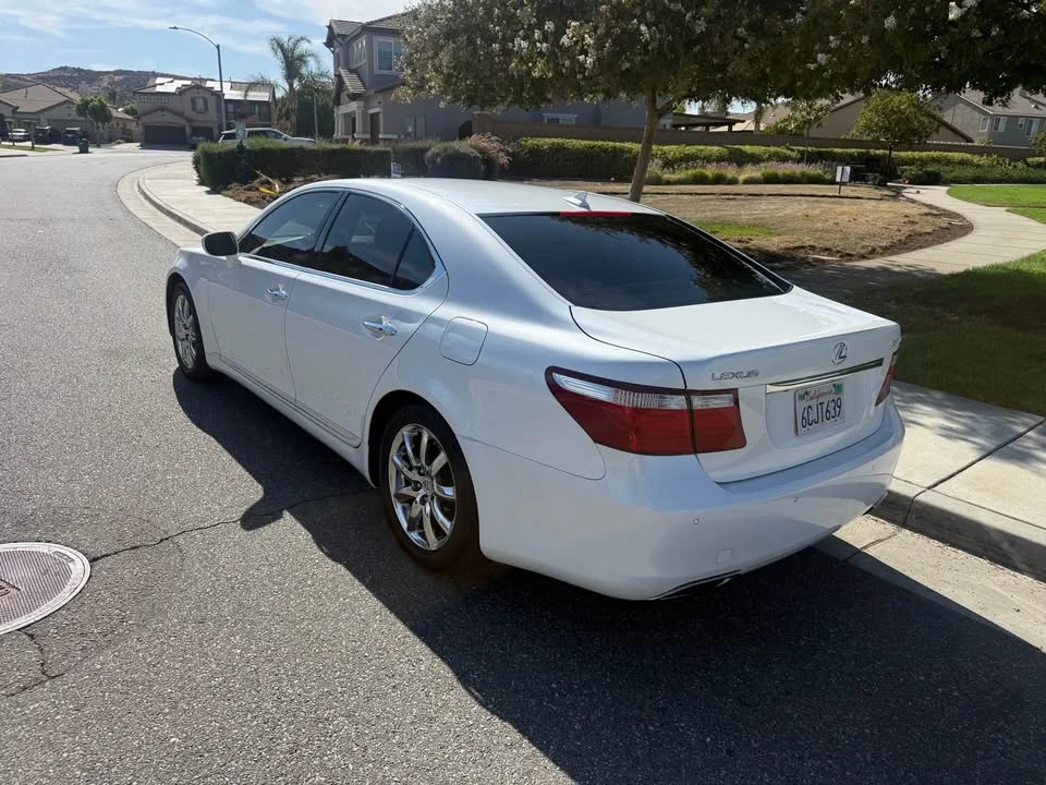 2008 Lexus LS 4th Gen - Image 2 of 11