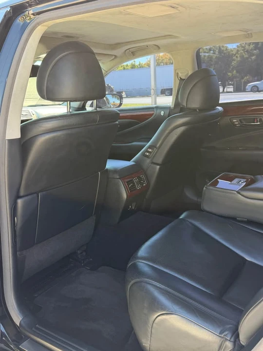 2008 Lexus LS 4th Gen - Image 12 of 20