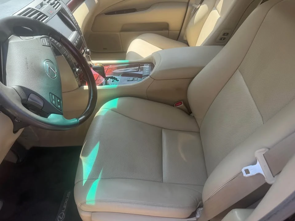 2008 Lexus LS 4th Gen - Image 4 of 6