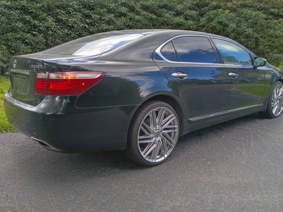2008 Lexus LS 4th Gen - Image 11 of 13