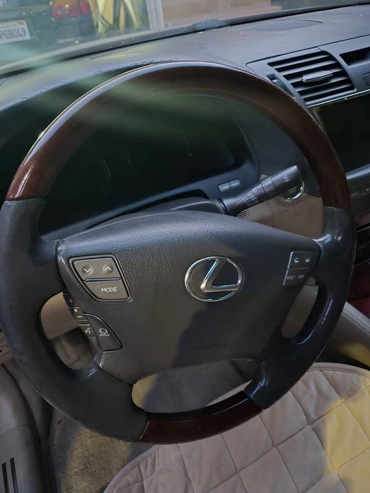 2008 Lexus LS 4th Gen - Image 4 of 9