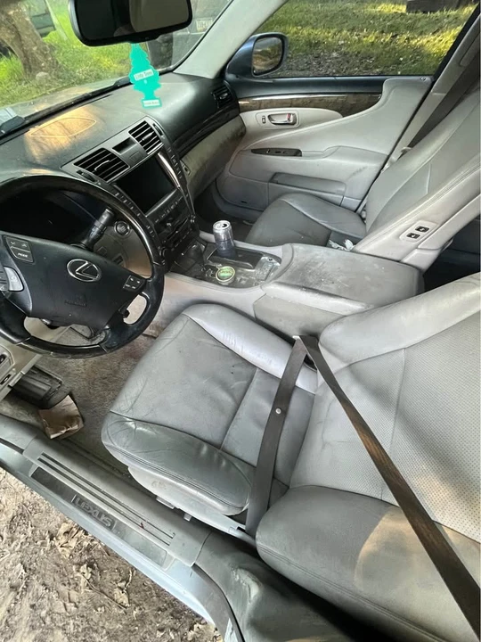 2008 Lexus LS 4th Gen - Image 2 of 5