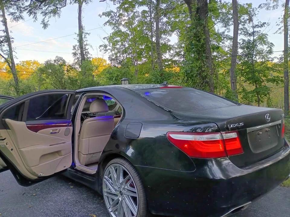 2008 Lexus LS 4th Gen - Image 10 of 20