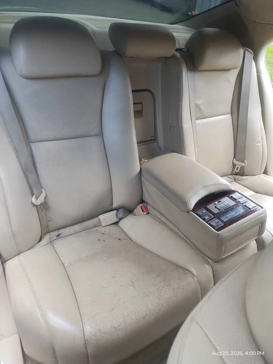 2008 Lexus LS 4th Gen - Image 15 of 20